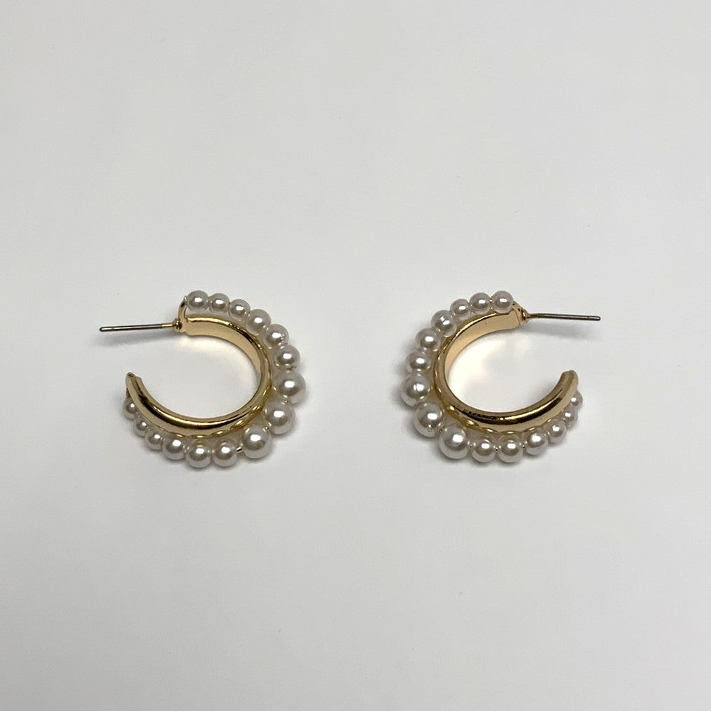 Pearl Metal Friction Back Hoop Earrings