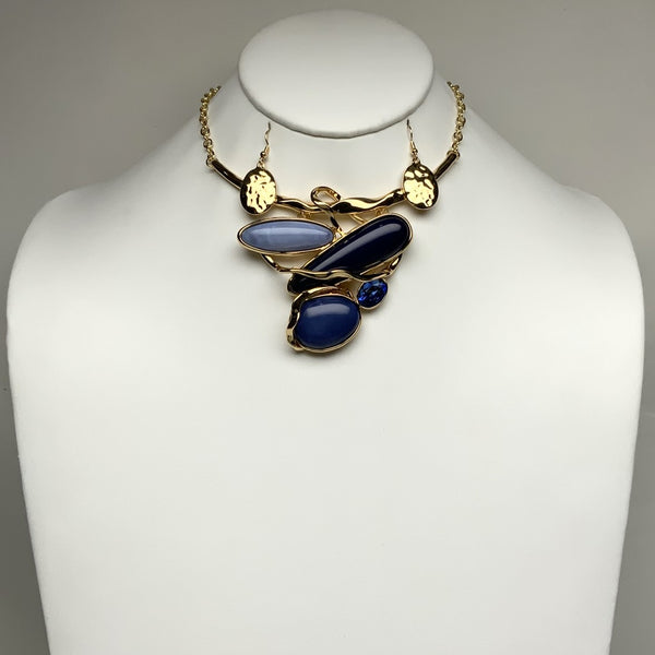 Textured Stone-like Bib Style Necklace Set