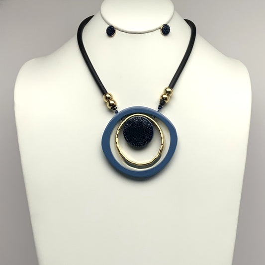 Multi-Circle Necklace Set