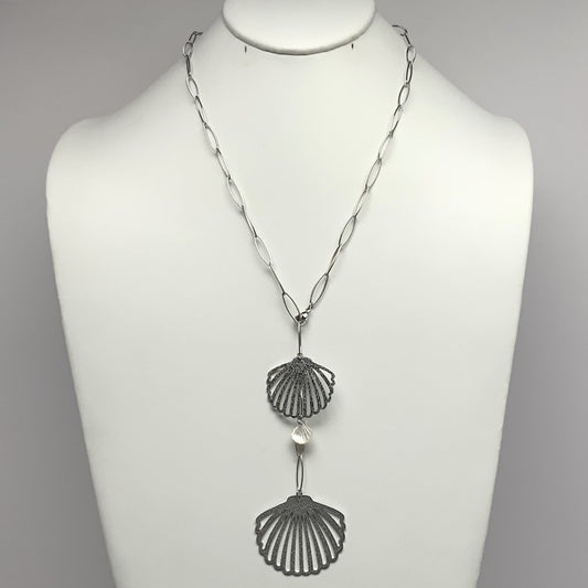 Double Clamshell Necklace