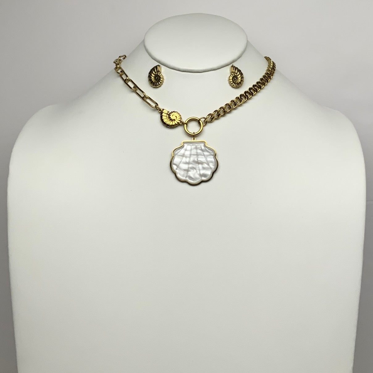 Chain Mix Nautical Sea Shell Pendant Necklace Set