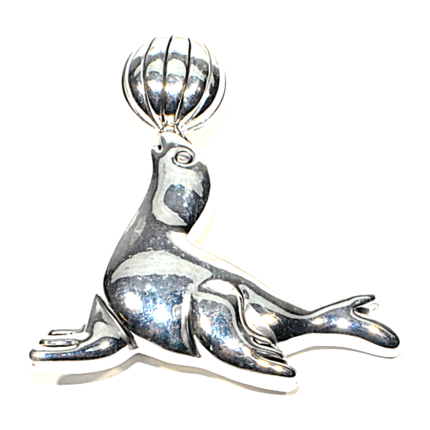 Seal balancing ball pendant