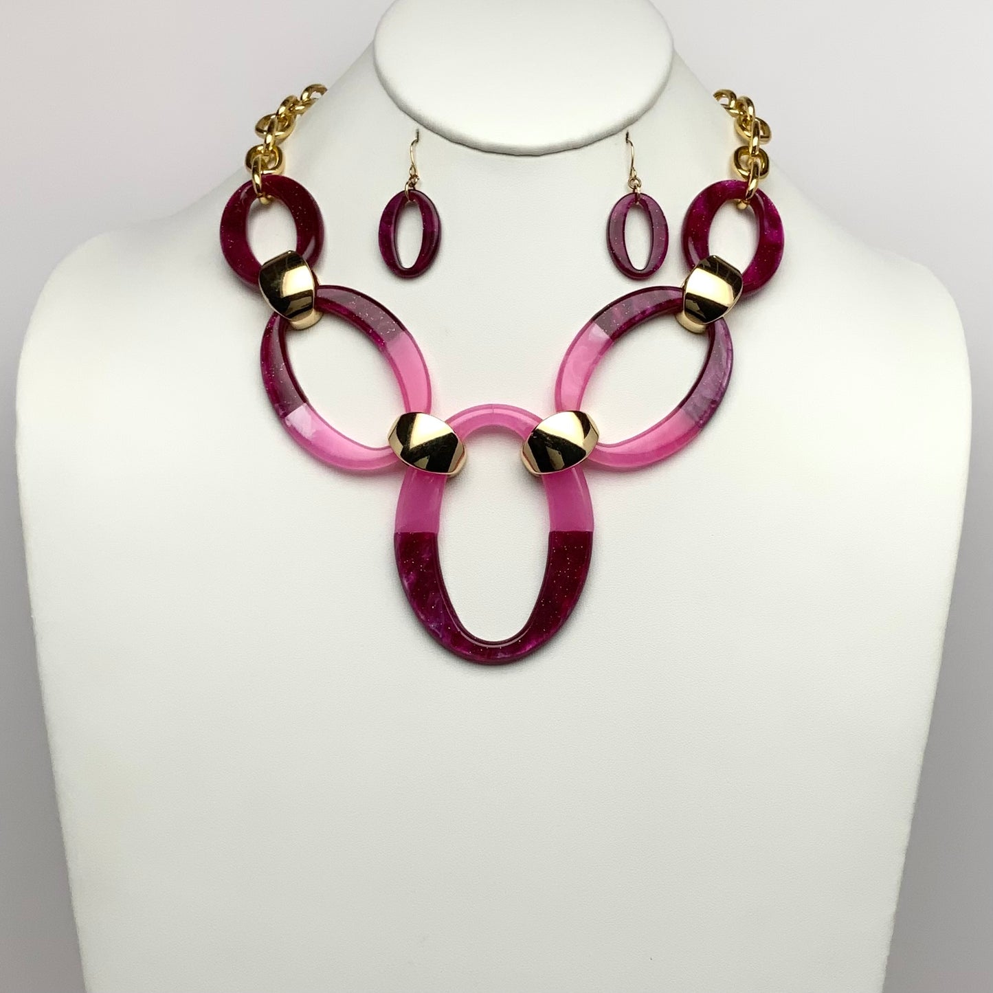 Lucite Link Necklace Set