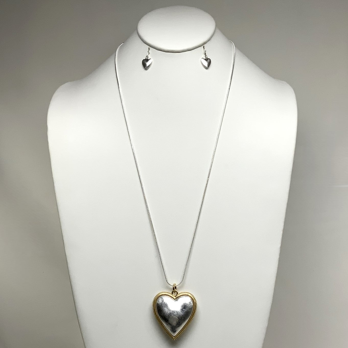 Heart Pendant Snake Chain Necklace Set