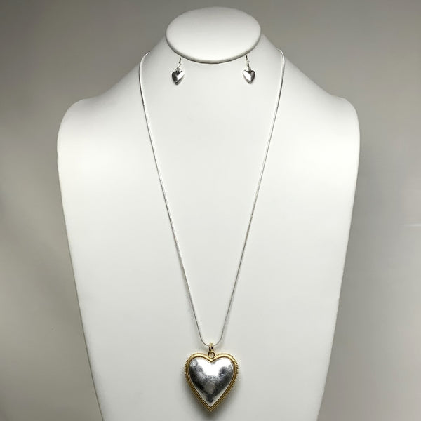 Heart Pendant Snake Chain Necklace Set