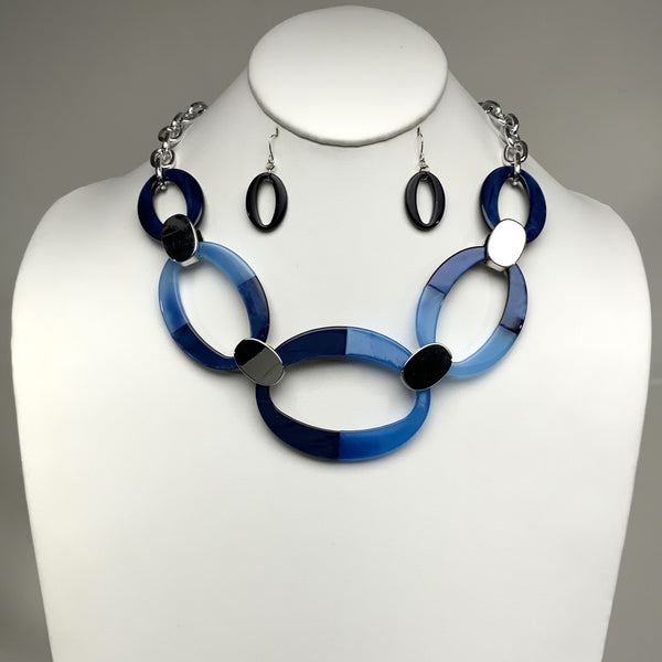 Lucite Link Necklace Set