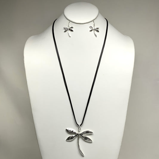 Dragonfly Hemp Cord Necklace Set