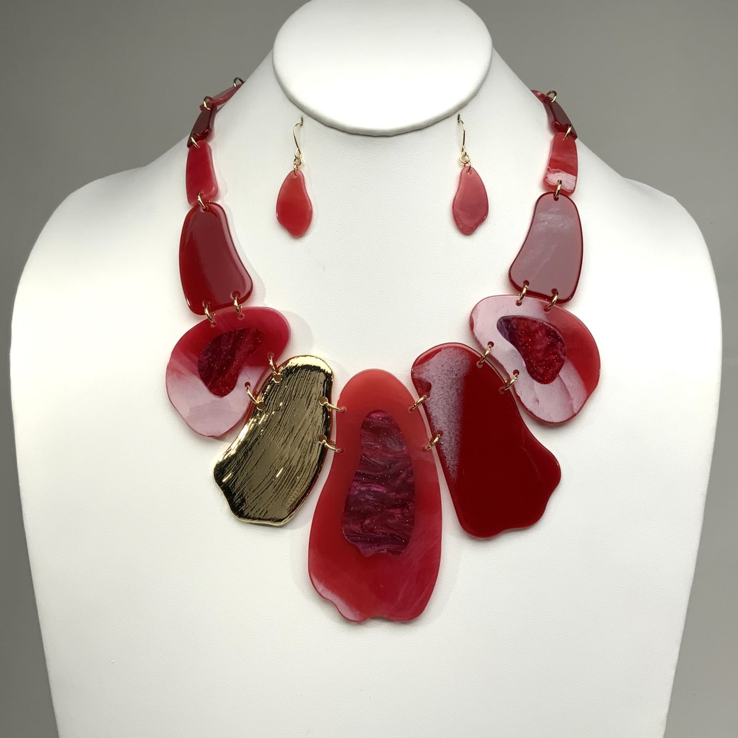 Two-Toned Lucite Necklace Set