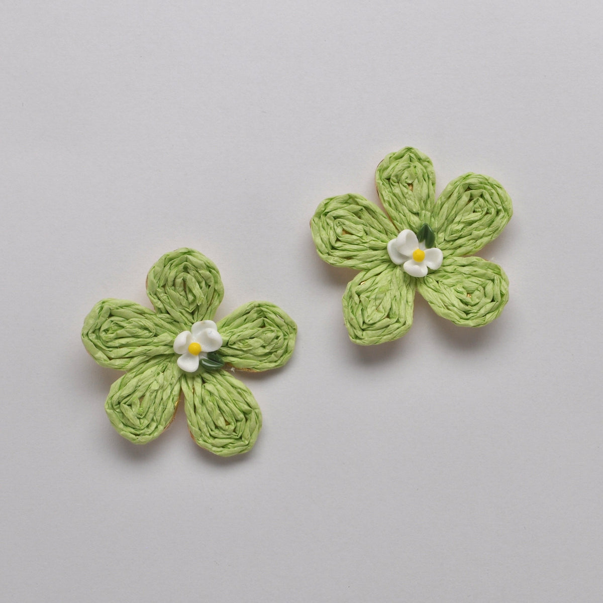 Daisy Twine Earring