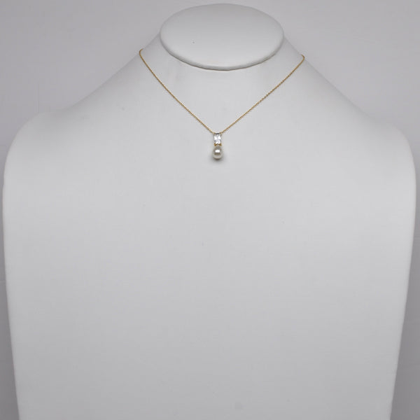 Stainless Steel Classic Pearl Solitaire Pendant Necklace