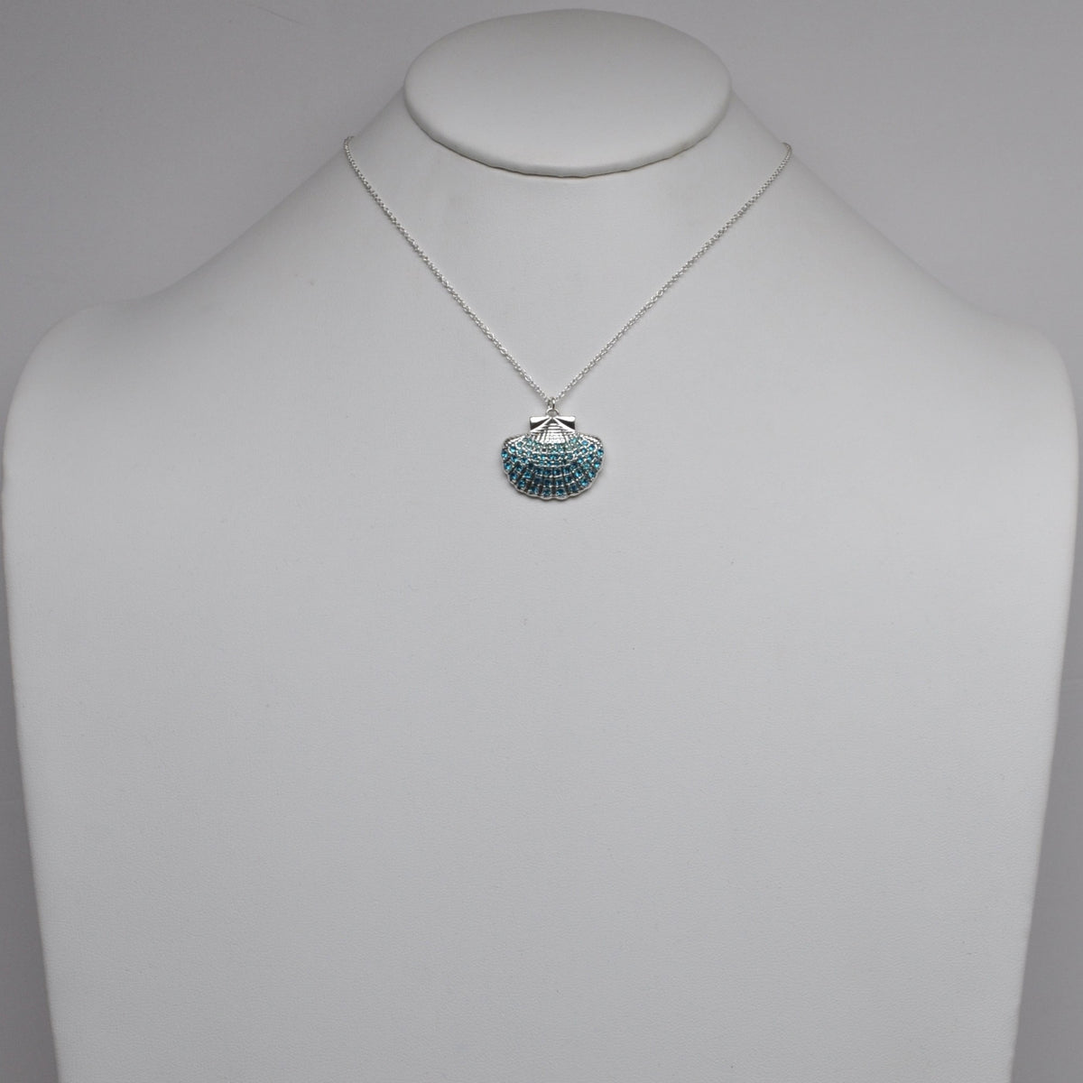 Rhinestone Sea Shell Pendant Necklace