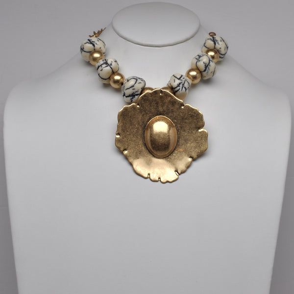 Hammered Medallion Marbled Bead Necklace