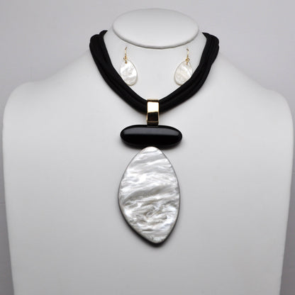 Stacked Marble Oval Cord Necklace Set