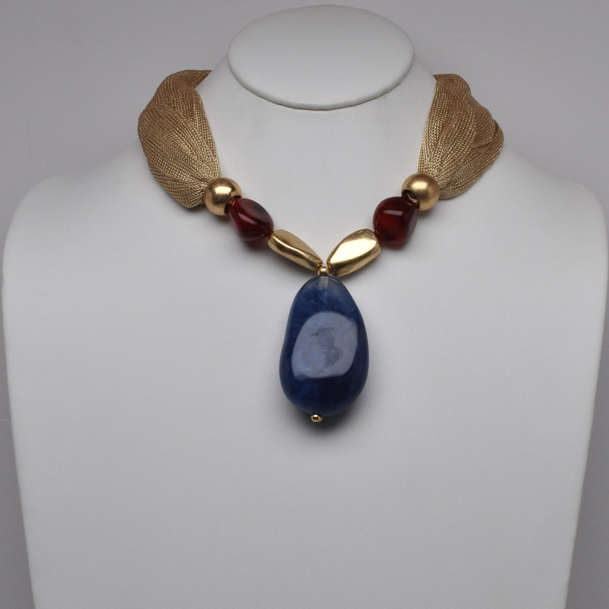 Organic Stone Mesh Necklace