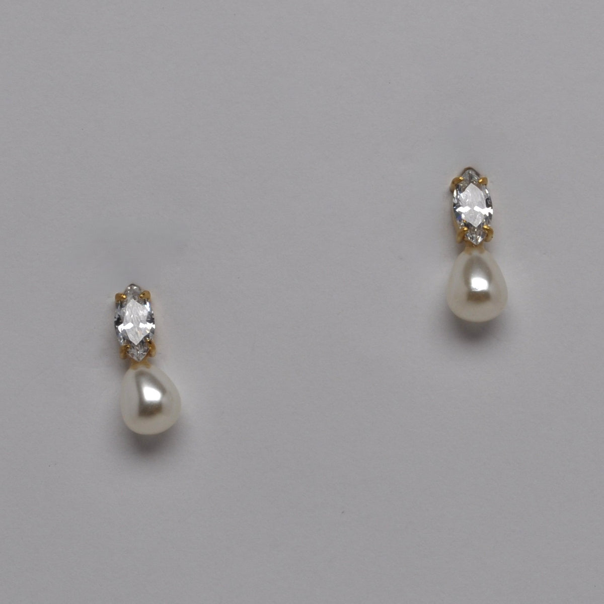 Diamond Pearl Earrings