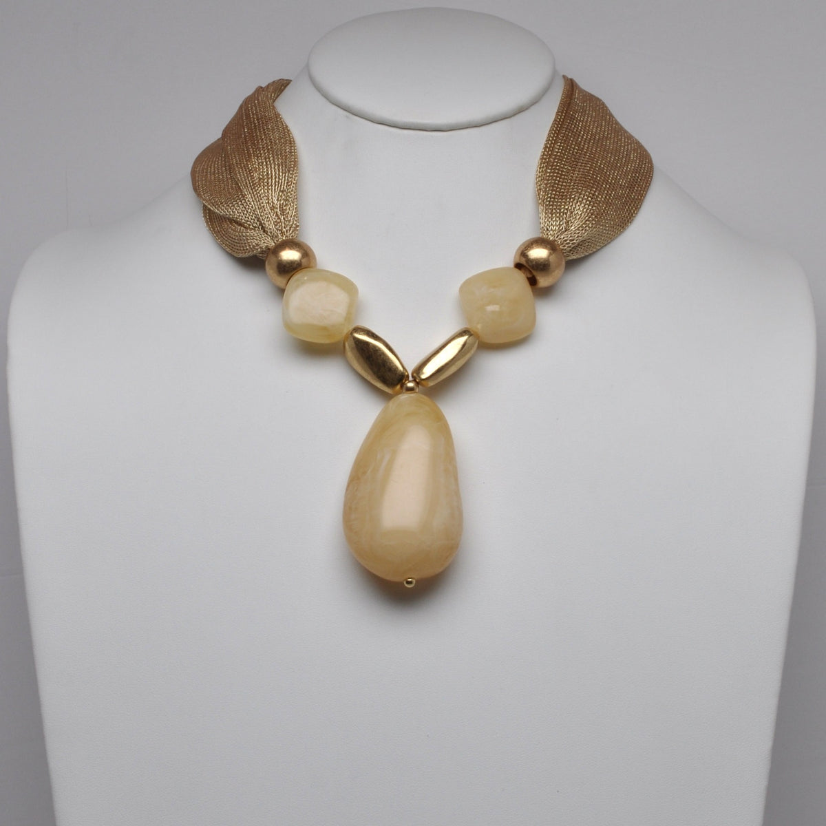 Organic Stone Mesh Necklace