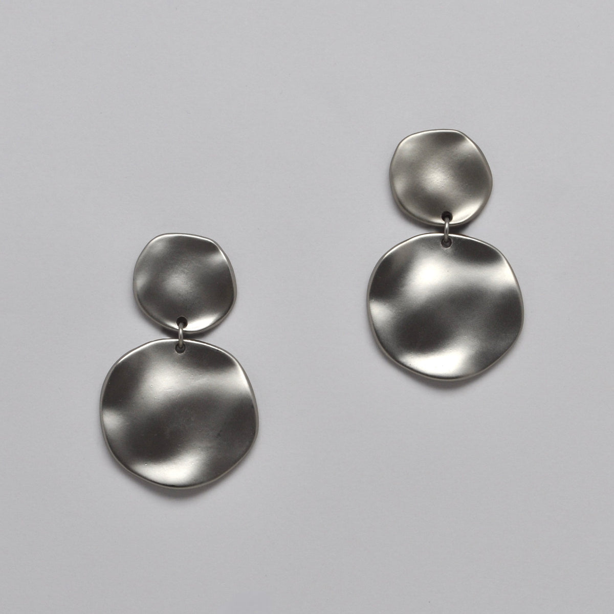 Hammered Circle Design Simple Earrings