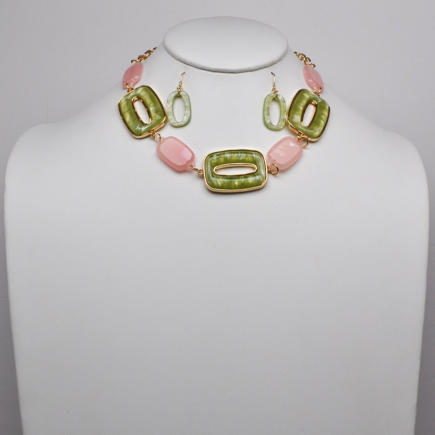 Geometric Link Resin Collar Necklace Set