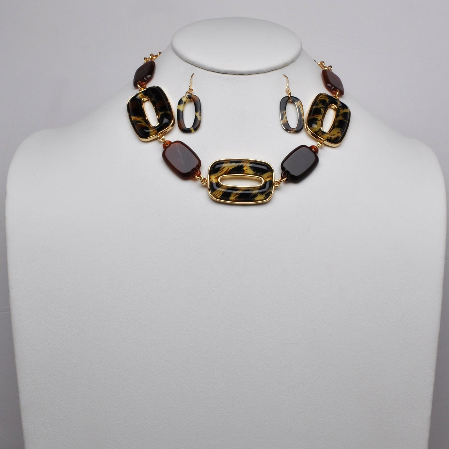 Geometric Link Resin Collar Necklace Set