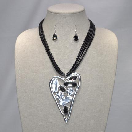 Metal Rhinestone Necklace