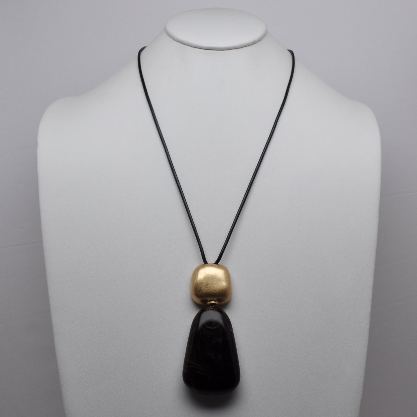 Long Rounded Relic Marble Lucite Design Necklace