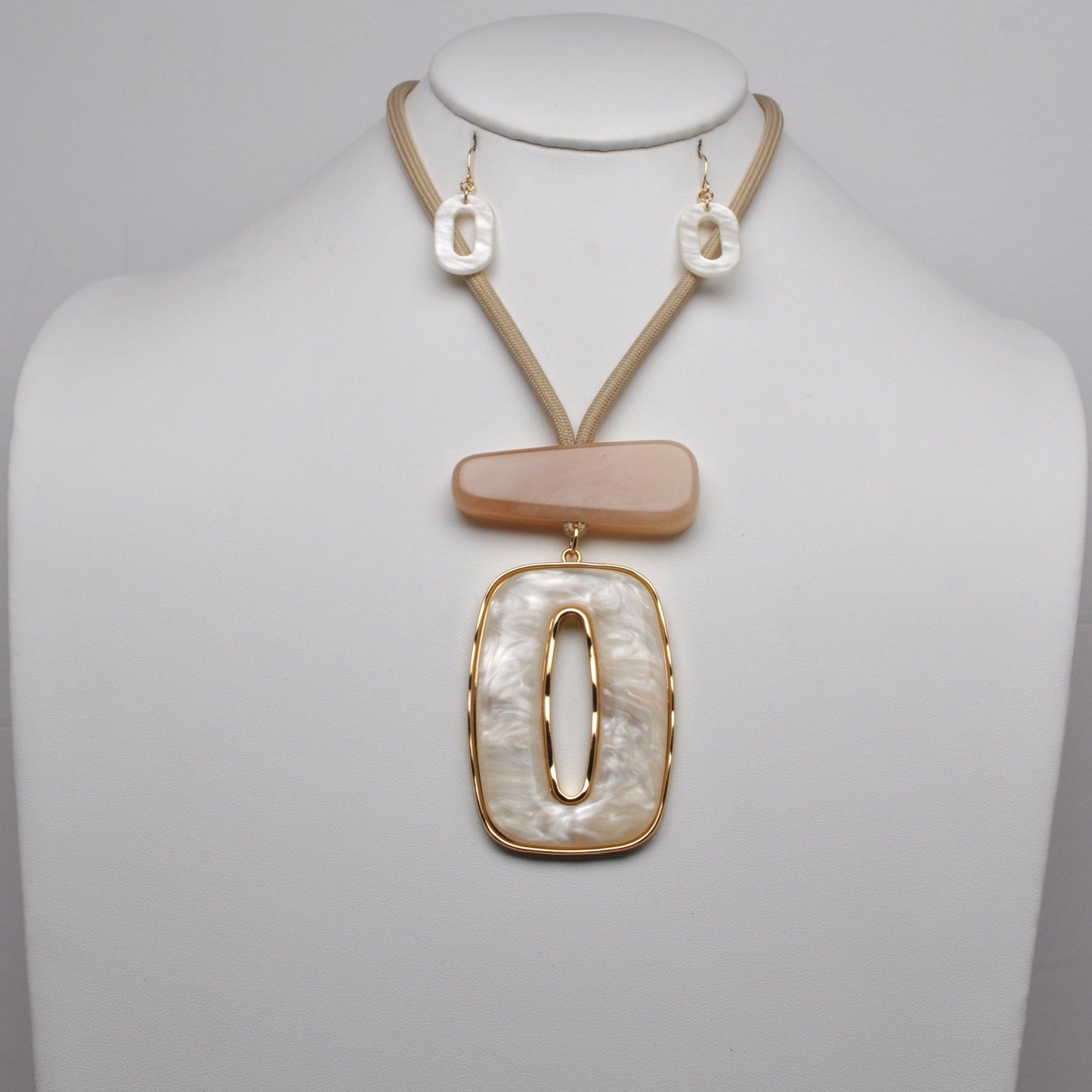 Geometric Resin Pendant Cord Necklace Set