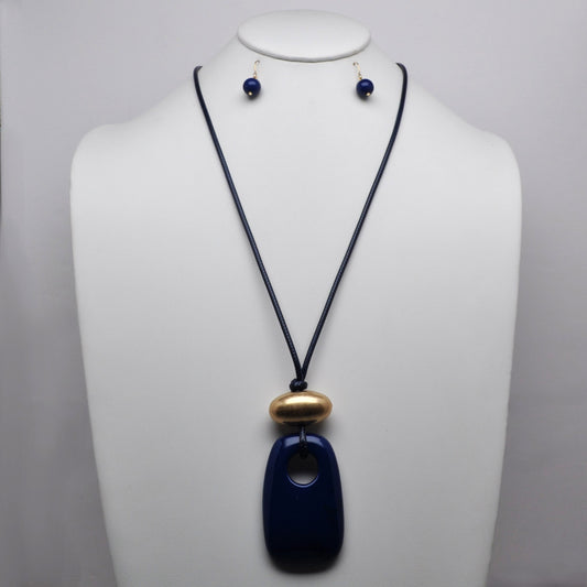 Lucite Piece Pendant Drop Cord Necklace