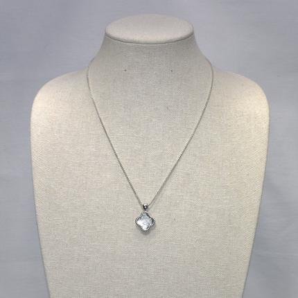 Long Thin Chain with Crystal Clover