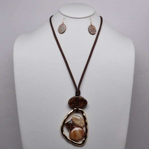 Textured Metal Lucite Mix Pendant Adjustable Cord Necklace