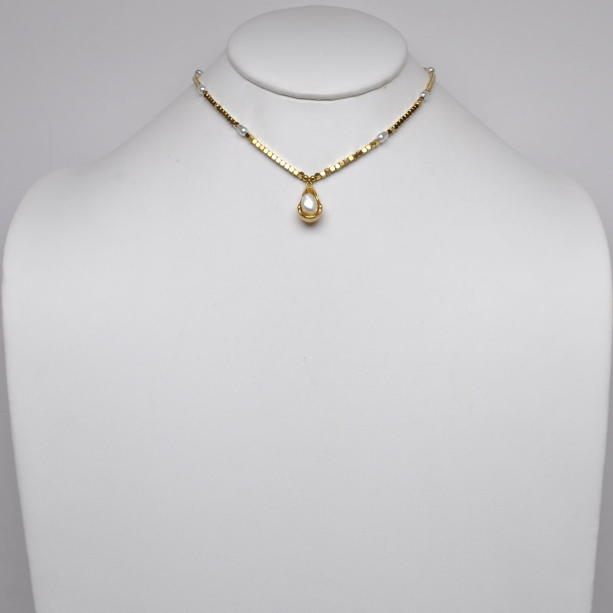 Stainless Steel Beaded Teardrop Pearl Pendant Necklace