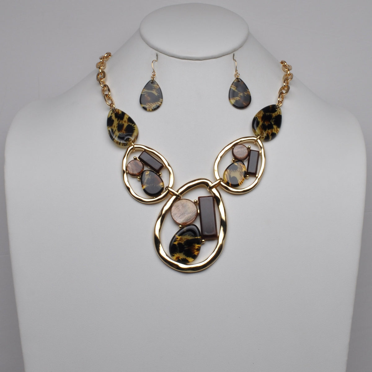 Geometric Resin Open Ring Statement Necklace
