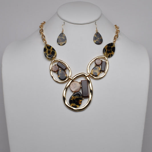 Geometric Resin Open Ring Statement Necklace