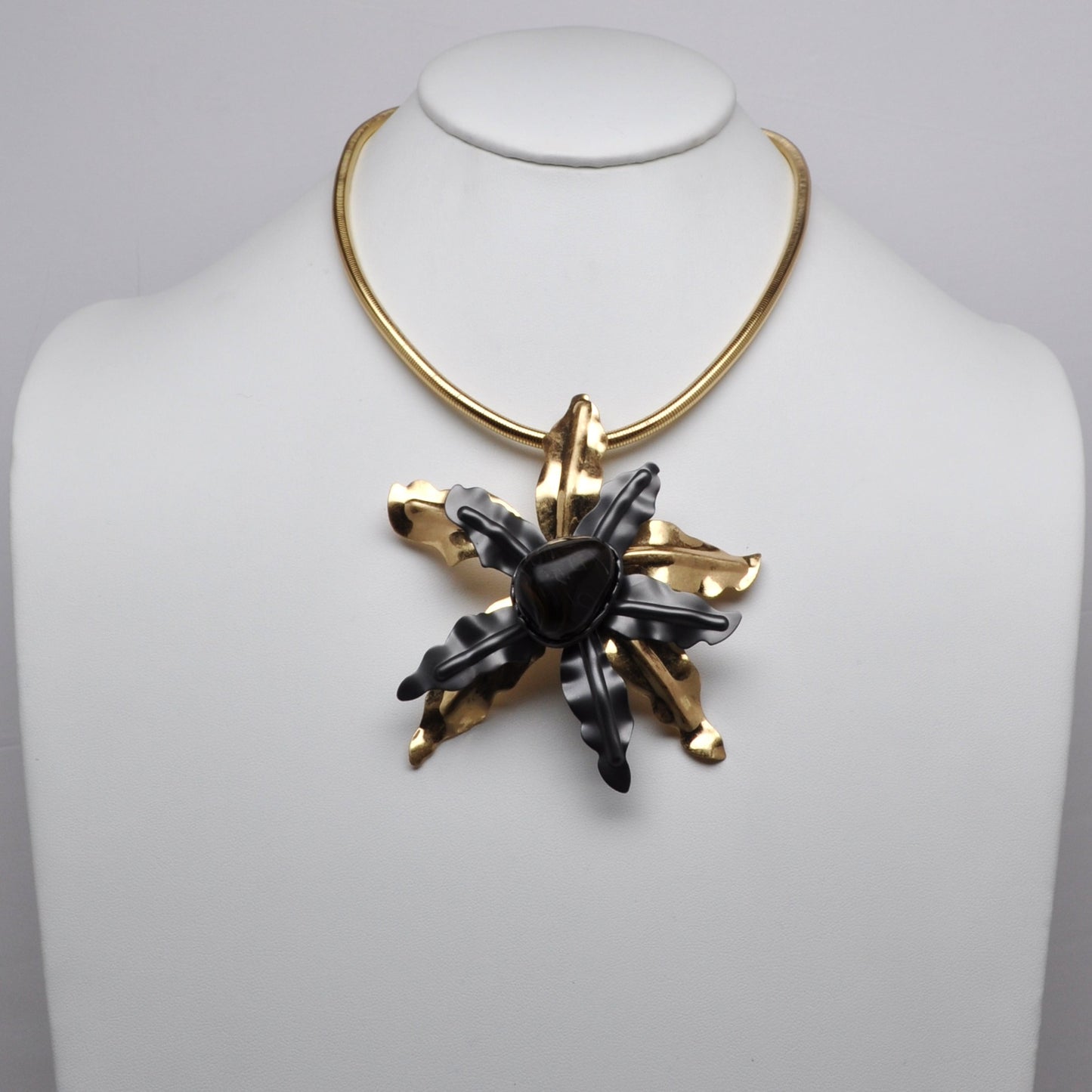 Layered Floral Necklace Set