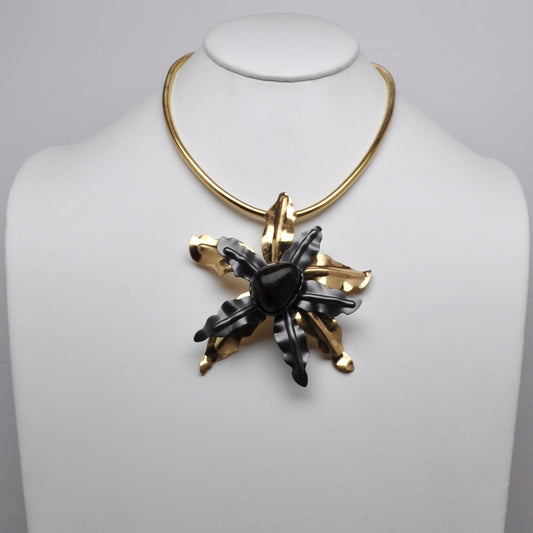 Layered Floral Necklace Set