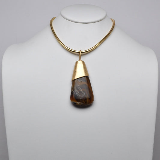 Faux Stone Teardrop Pendant Necklace