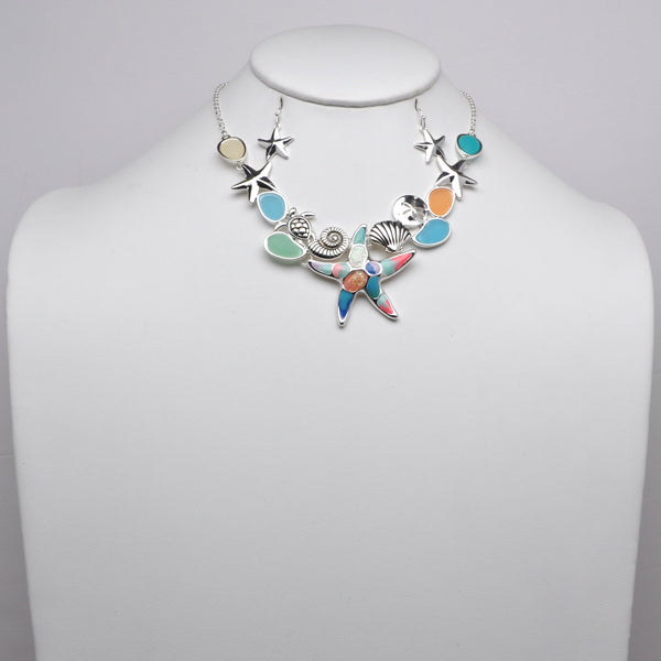 Short Chain with Glassy/Lucite Nuggets and Metal Sea Life Bib Style Necklace Set