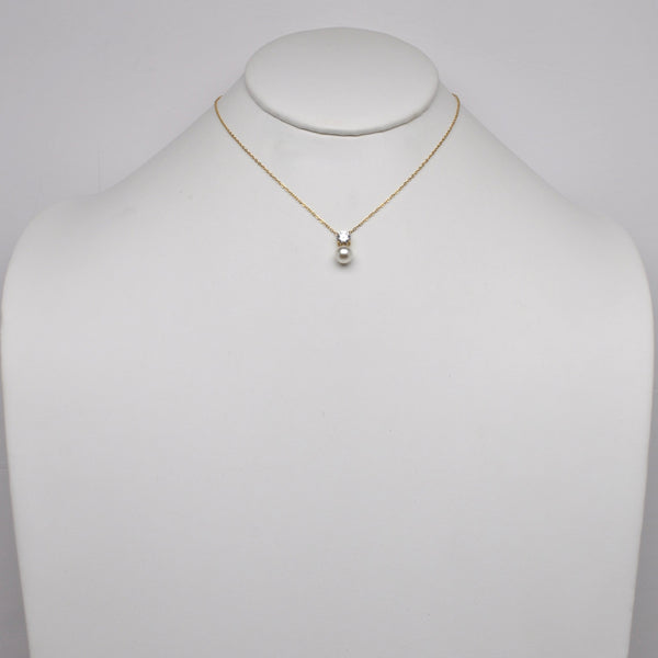 Dainty Pearl Pendant Necklace