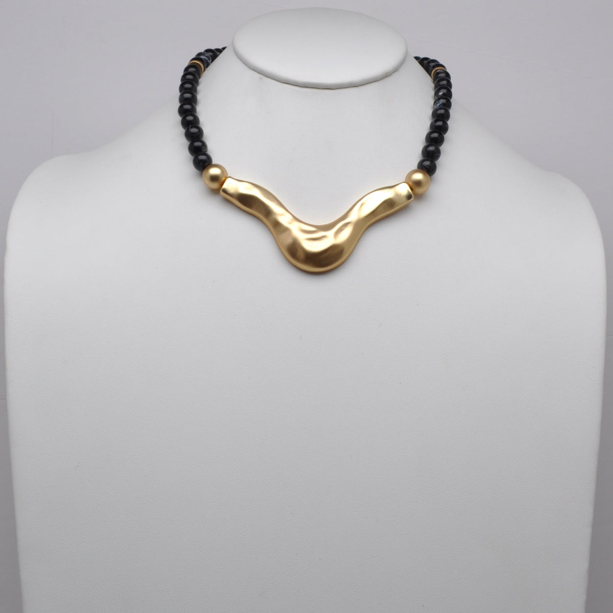 Sculptural Wavy Collar Beaded Necklace