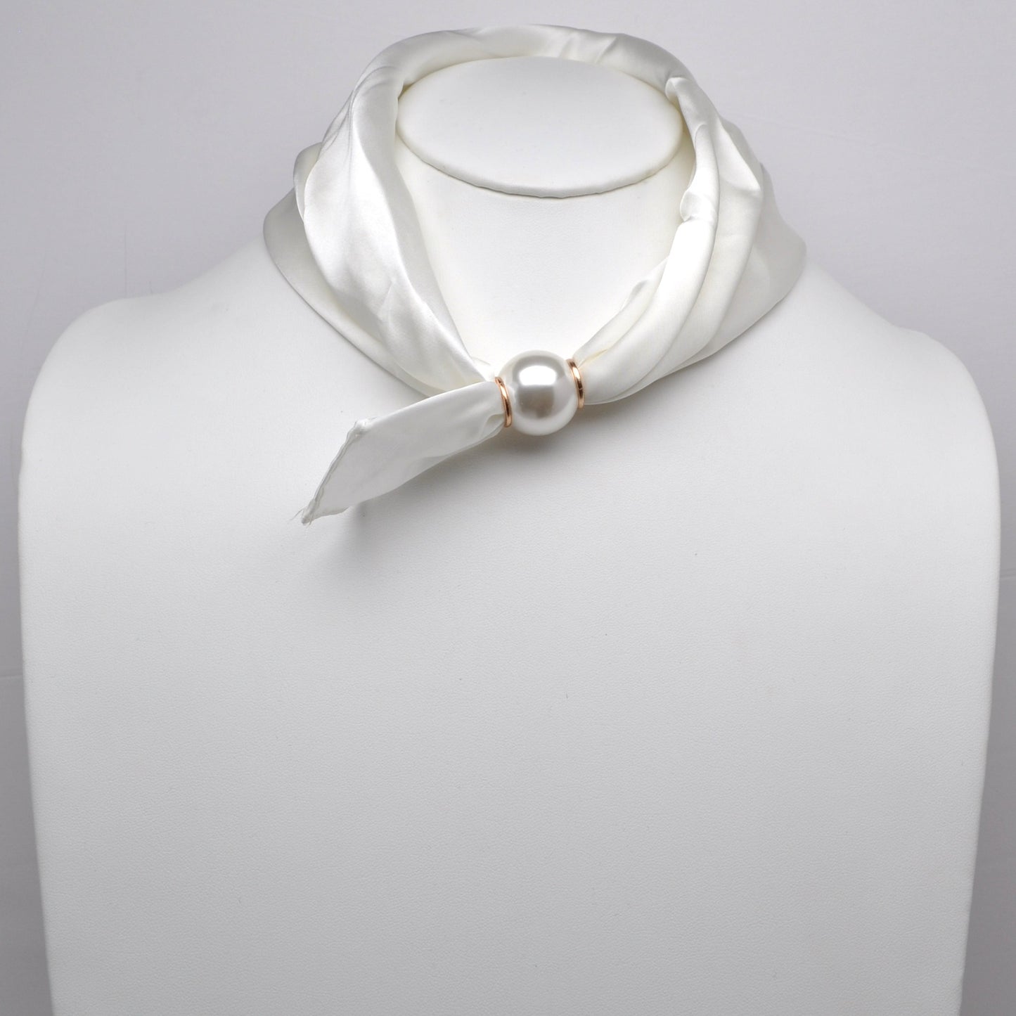 Cotton & Elastane Magnetic Pearl Scarf