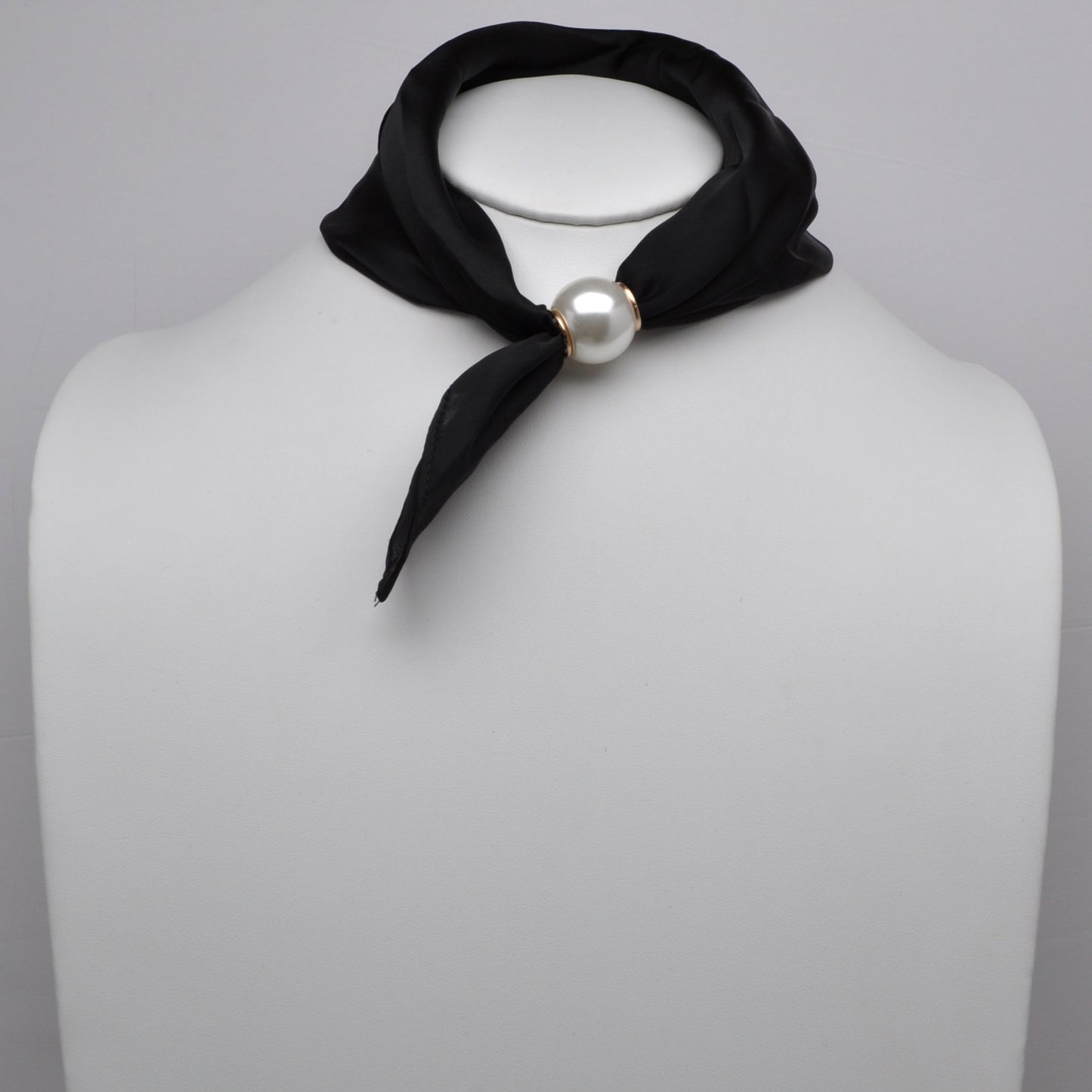 Cotton & Elastane Magnetic Pearl Scarf