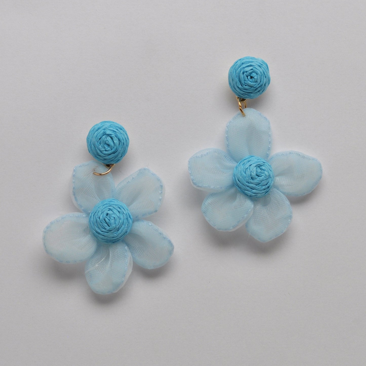 Drop Straw Flower Earrings