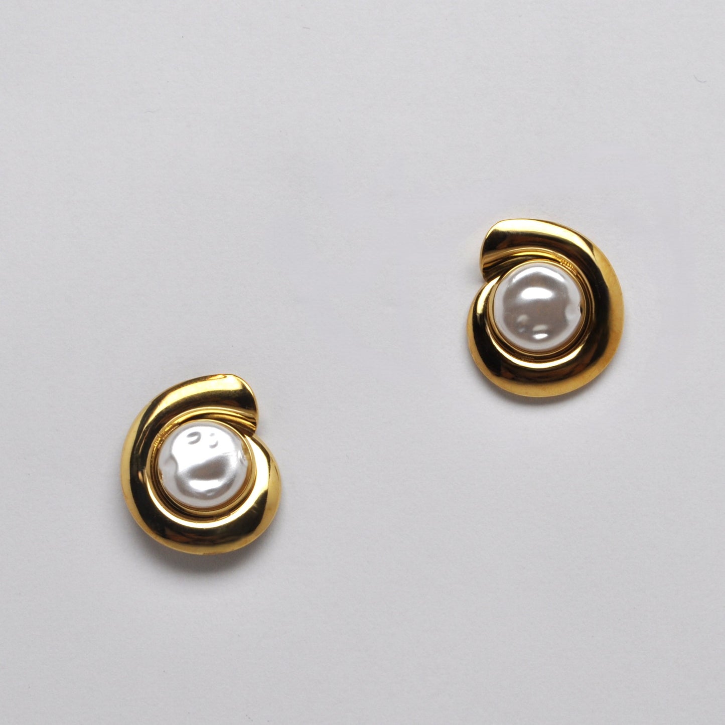 Conch Shell Design Earrings