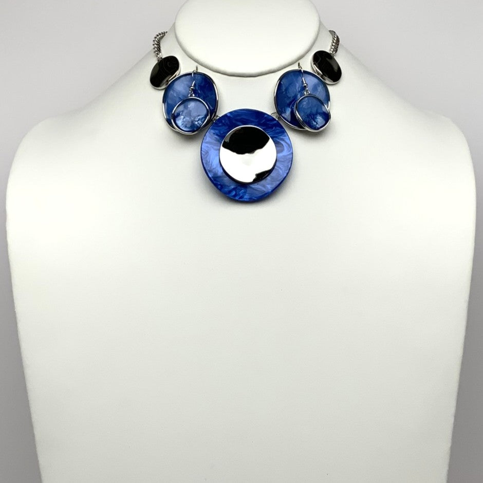 Circle Lucite Necklace Set
