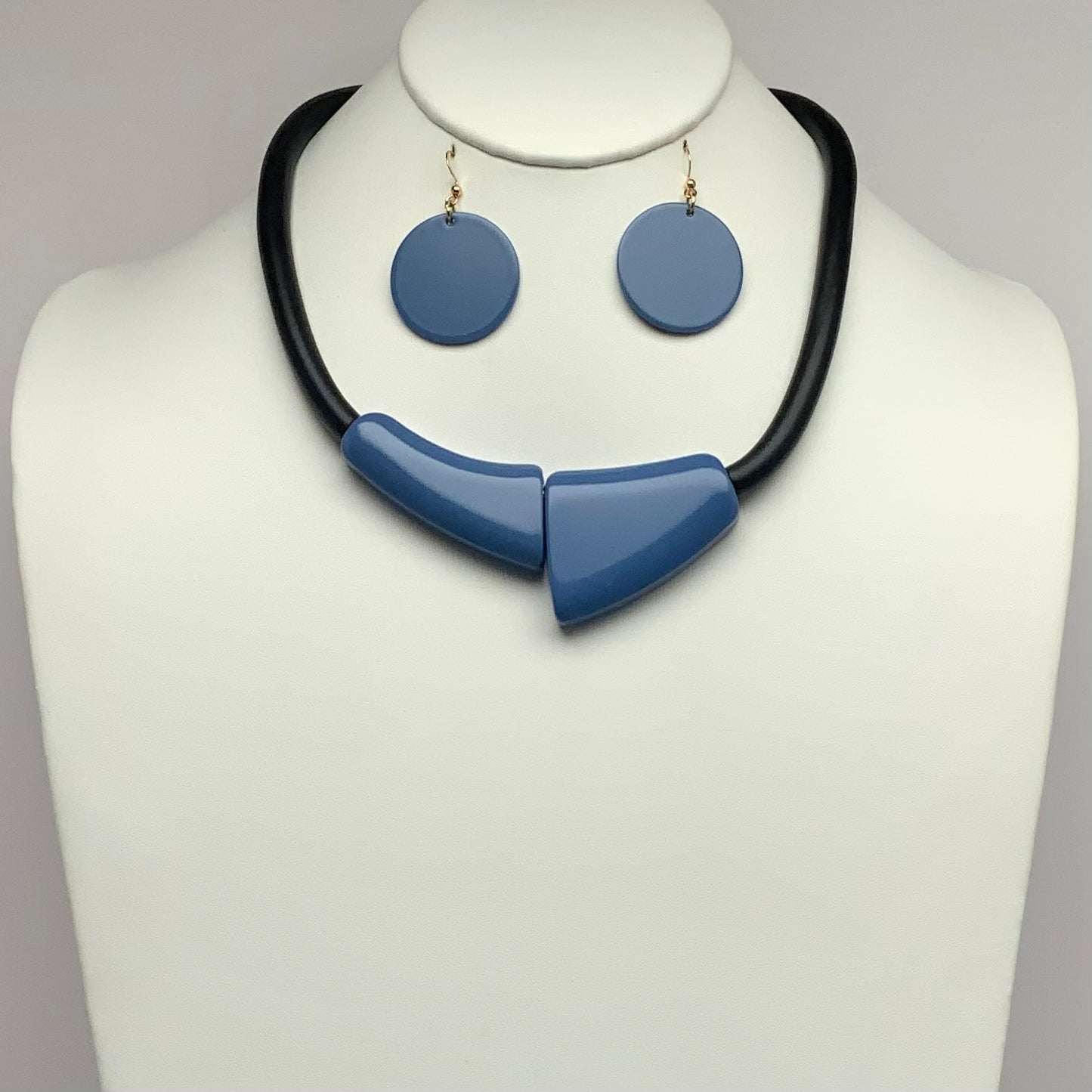 Artsy Magnetic Necklace Set