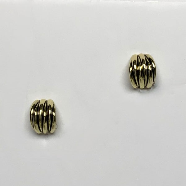 Ribbed Clip On Earrings