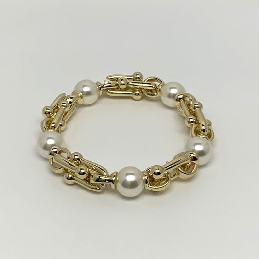 Interlocked Link Pearl Bracelet