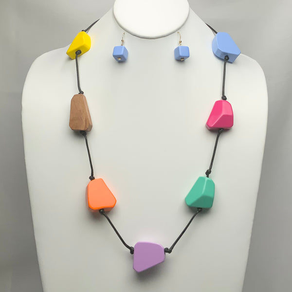Lucite Shapes Necklace Set