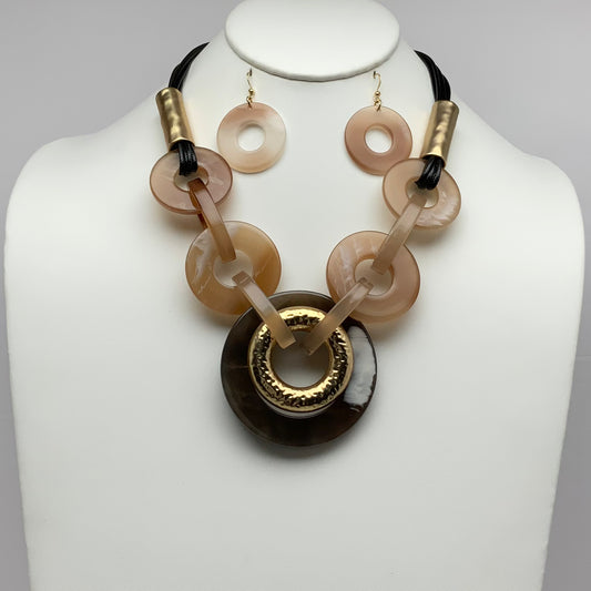 Lucite Circle Link Cord Necklace Set