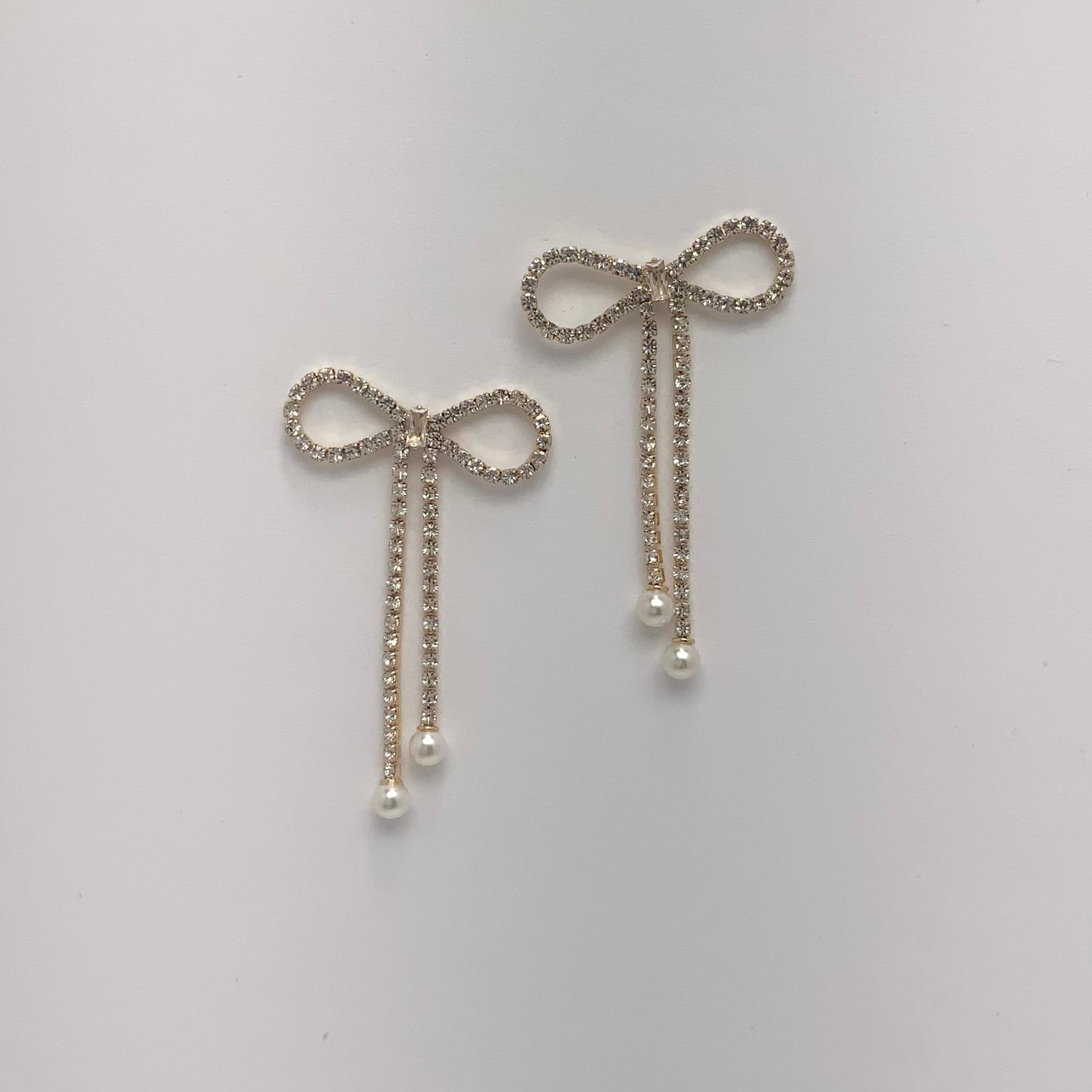 Bow tie with Pearl Drop Earrings