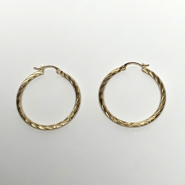 Ribbed Hoop Earrings